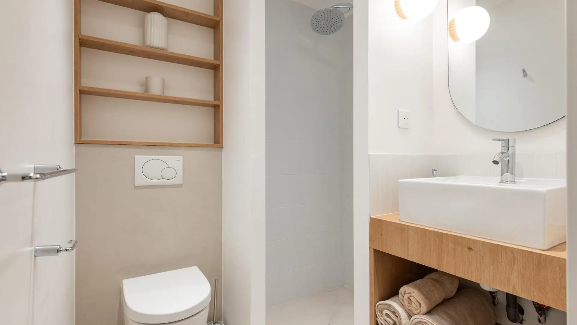 Geranimus : Heart Of Paris Montorgeuil Apartment France